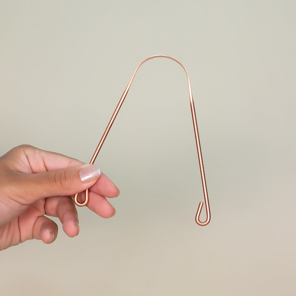 Raspador de Língua Cobre Puro - Modelo Prático